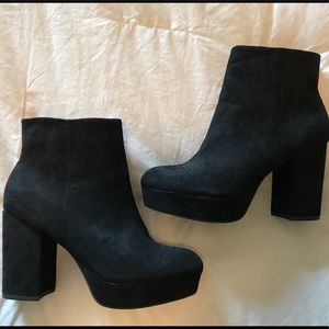 Black platform chunky boots